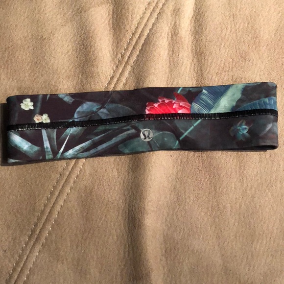 lululemon athletica Accessories - Floral lulu headband